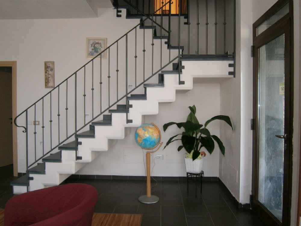 Arianna Hill House Bed & Breakfast Специя Екстериор снимка