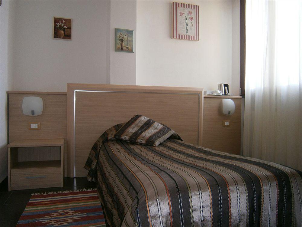 Arianna Hill House Bed & Breakfast Специя Екстериор снимка