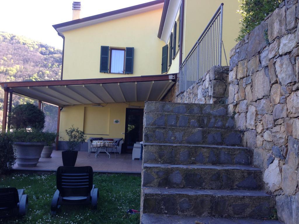 Arianna Hill House Bed & Breakfast Специя Екстериор снимка