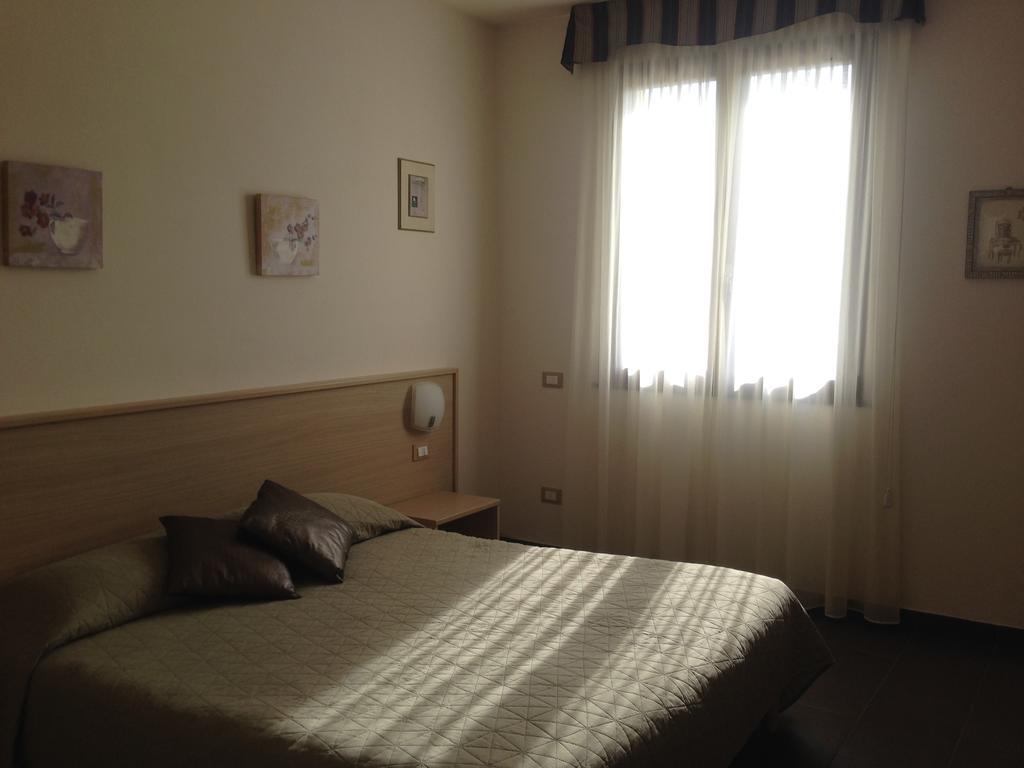 Arianna Hill House Bed & Breakfast Специя Екстериор снимка