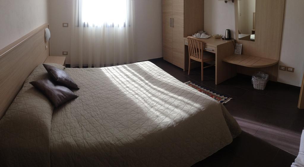 Arianna Hill House Bed & Breakfast Специя Екстериор снимка