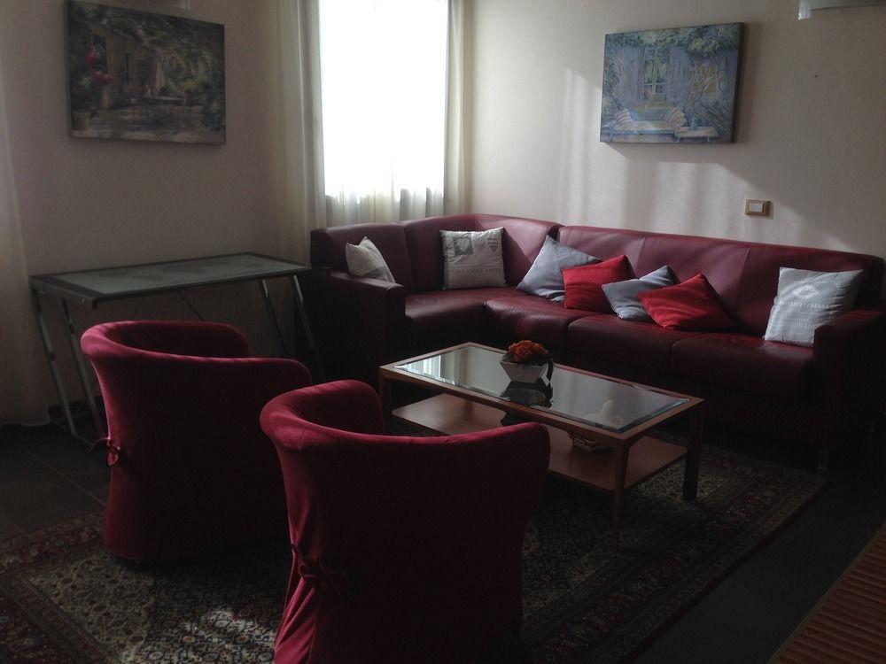 Arianna Hill House Bed & Breakfast Специя Екстериор снимка