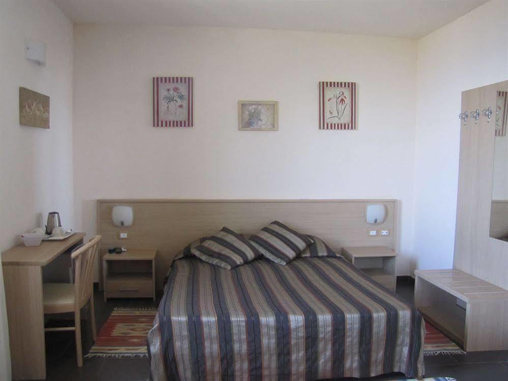 Arianna Hill House Bed & Breakfast Специя Екстериор снимка